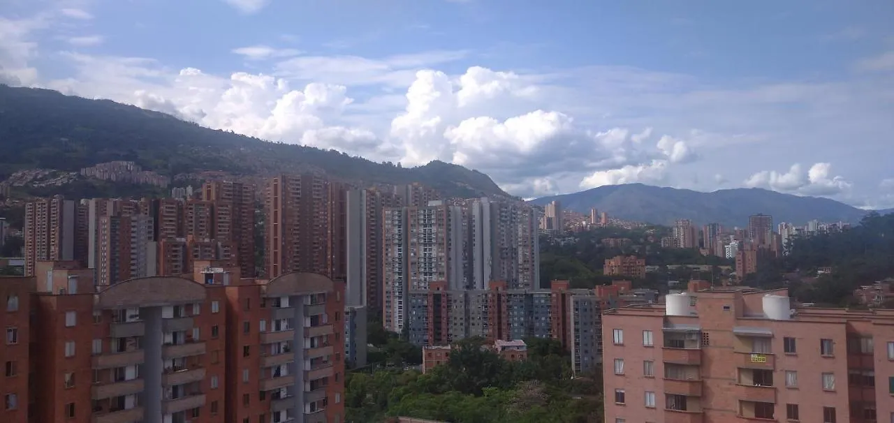 La Posada Del Monarca 0*, Medellin Colombia